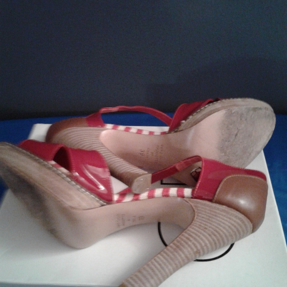 Shoes - Picture 4 of 4